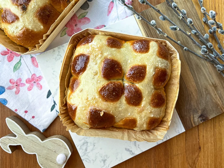 Hot cross bun